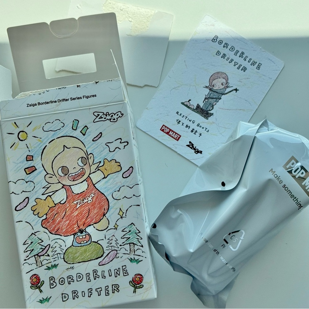 Pop Mart - Zsiga - Borderline Drifter - Resting Boots